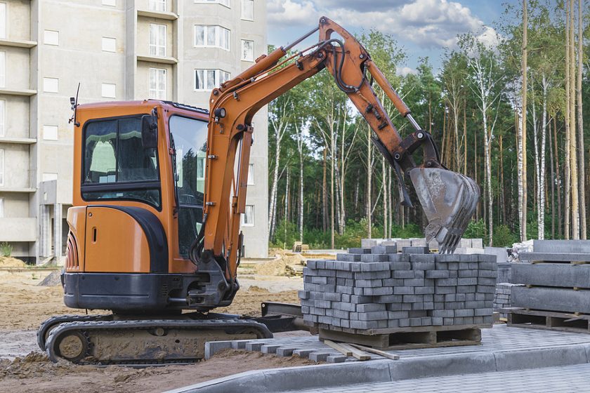 How You Can Get Your Project Done Around The Home Quickly And Safely By Looking Into Cheap Mini Excavator Hire